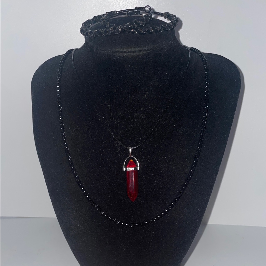Elegant Red Pendant Necklace566